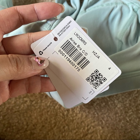 SOLD NWT Lululemon Arise Bra *Light Support, C/D Cup Hazy Jade Size 4 - Picture 6 of 7